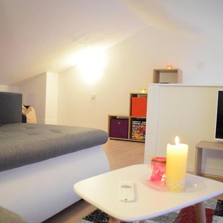 Apartment Golden Sun Vir Exteriör bild